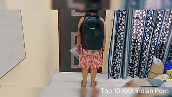 印度情侣在清晰的印地语中热情做爱